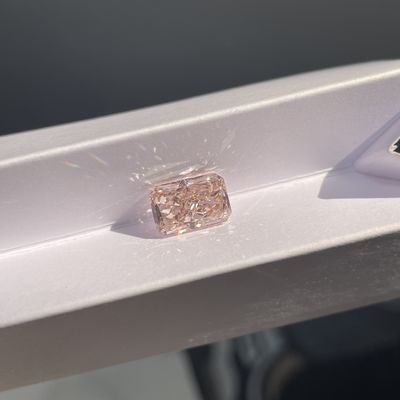 Diamante de laboratorio crecido en color rosa de forma radiante 1.5ct-1.99ct