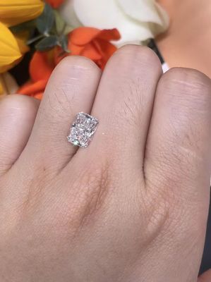 El radiante crecido laboratorio del carbono de los diamantes de ZKZ cortó diamantes flojos