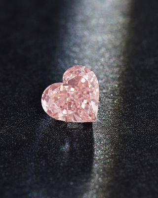El corazón rosado crecido laboratorio sintético de los diamantes del CVD forma 2.5ct-3.0ct