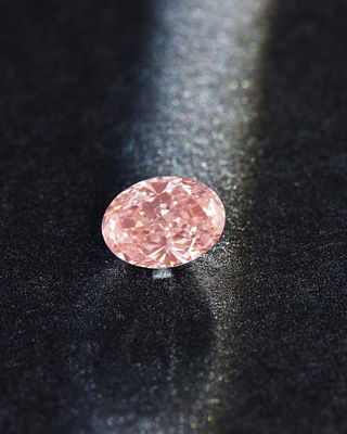 El rosa creado laboratorio ligero de lujo Diamond Oval Cut Artificial 2.4ct IGI certificó VS1