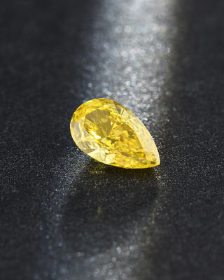 La pera cortó diamantes amarillos crecidos laboratorio sintético que IGI certificó