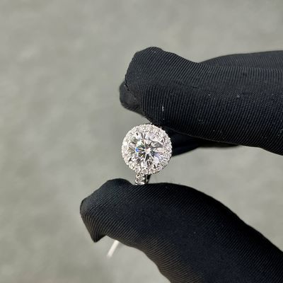 Anillos de diamante de laboratorio CVD Anillo de diamante blanco con 1.006ct DEF VVS Forma redonda