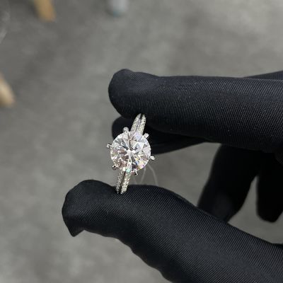 Anillos de diamante de laboratorio 3.01ct CVD Blanco F VS2 Medio de país Estilo redondo