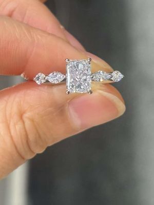 Anillos de compromiso de platino con diamante cultivado en laboratorio de corte radiante de 1,04 quilates, certificado IGI, PT950